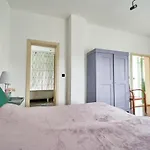Maison Bogart