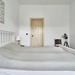 Maison Bogart *