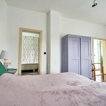 Maison Bogart